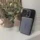 Baseus Picogo AM41 – Die kleine Powerbank mit dem Magnet-Trick (Kabelloses Laden mit Magnet, QI2, 5.000 mAh, 20 W USB-C, kompakt und leicht, gummierte Oberfläche)