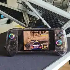 ANBERNIC RG557