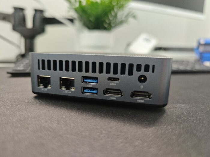 NiPoGi AM21 Mini PC Anschlüsse Rückseite