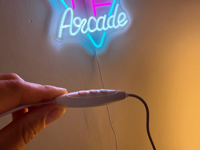 LED-Neonschild
Fernbedienung