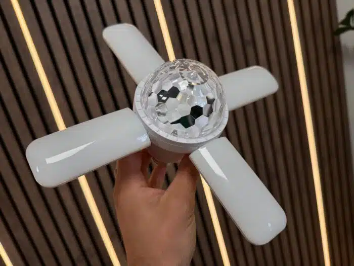RGB-Lampe mit E27-Fassung