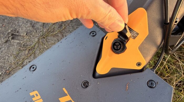 Ausom L1 Offroad Scooter