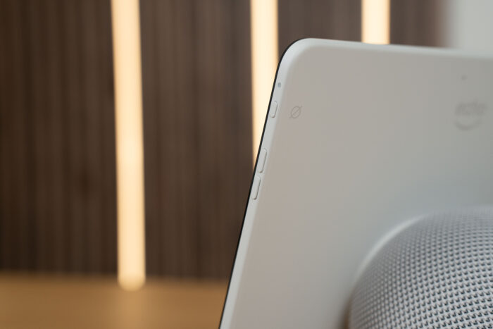 Amazon Echo Show 2025