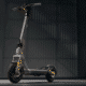 Xiaomi Electric Scooter 6 Max – 12 Zoll Komfort, 70 km Versprechen und ein echtes Gewichtsproblem (Schlauchlos-Reifen, 45mm-Federgabel, duale Hinterrad-Dämpfer, 1100 W, 468 Wh Akku)