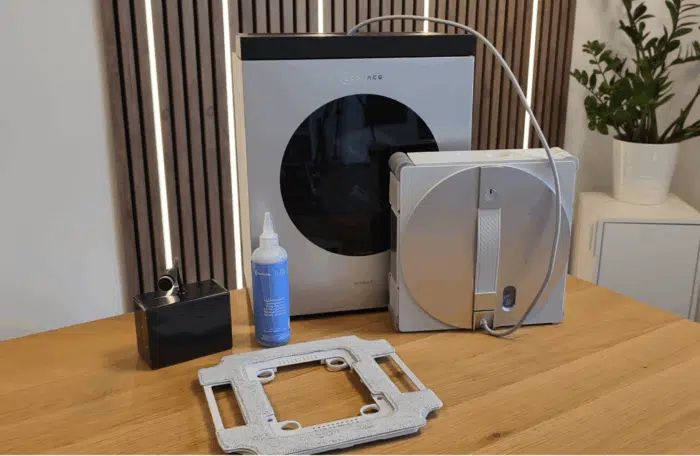 ECOVACS WINBOT W3 OMNI