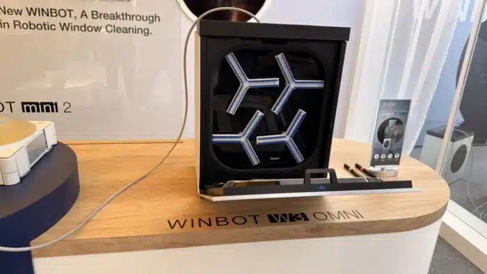 Ecovacs Winbot W3 Omni 2026