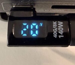 USB-C Adapter mit Leistungsmessung