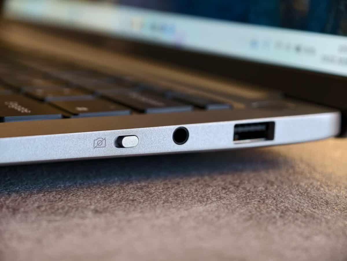 GEEKOM GeekBook X14 Pro