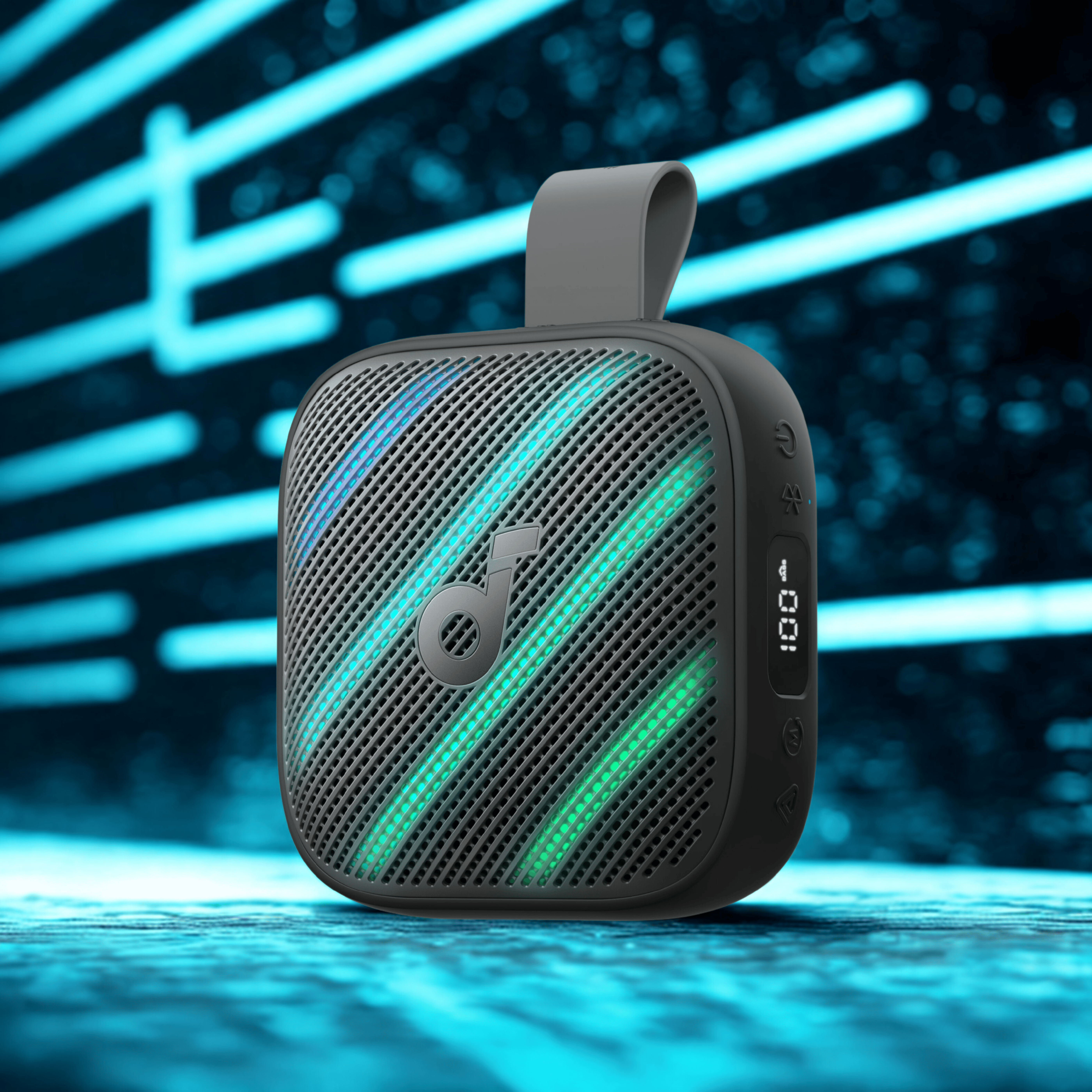 Soundcore Boom Go 3i – Kleiner Outdoor Lautsprecher mit Display und Auracast (15 Watt , BassUp 2.0 , digitales Display, LED Lichtmodi, Auracast, 24 Stunden Akkulaufzeit, 4800 mAh Akku)