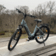 Kemoway K5 – Komfortables E-Bike mit ordentlich Power (110 Nm Mittelmotor, 720 Wh Samsung Akku, Shimano Alivio 9 Gang, Shimano MT200 Bremsen, integriertes Farb Display)