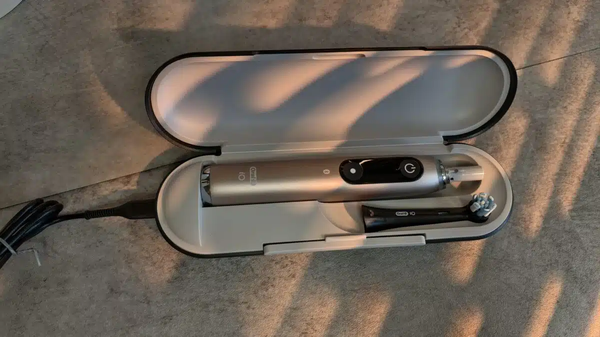 Oral-B iO 10 Gold Edition