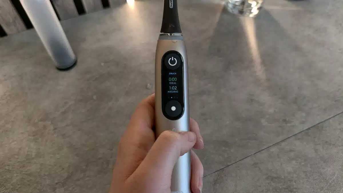 Oral-B iO 10 Gold Edition