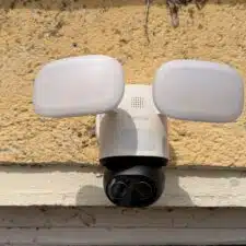 Reolink TrackFlex Floodlight WiFi