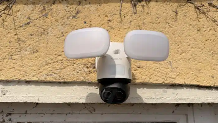 Reolink TrackFlex Floodlight WiFi