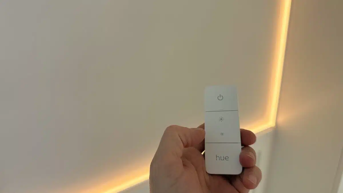COB-LED-Streifen mit Zigbee 3.0 Controller
